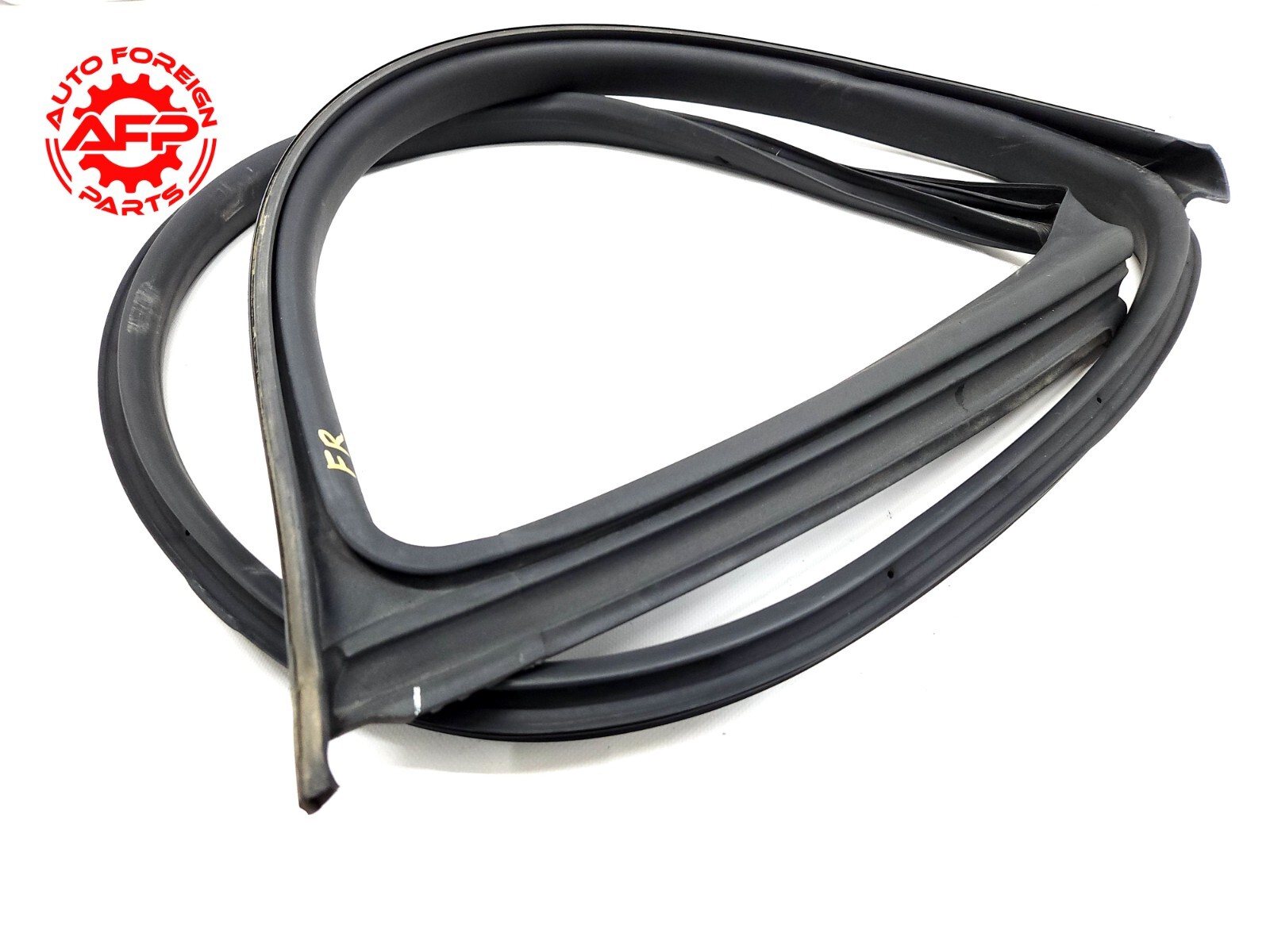 ⭐ 14-20 Maserati Ghibli Quatt Front Right Door Body Weatherstrip Gasket Seal Oem