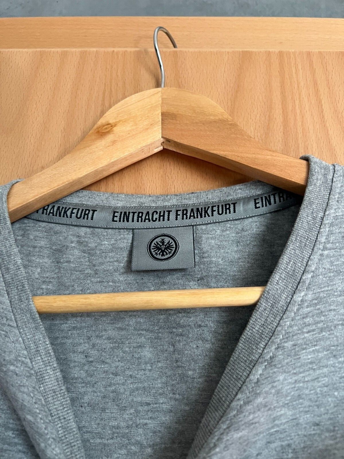 Eintracht Frankfurt Fan Tshirt Herren, Größe L, grau, ungetragen eBay