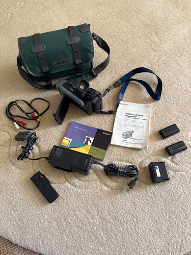 SONY Handycam VISION CCD-TRV 82