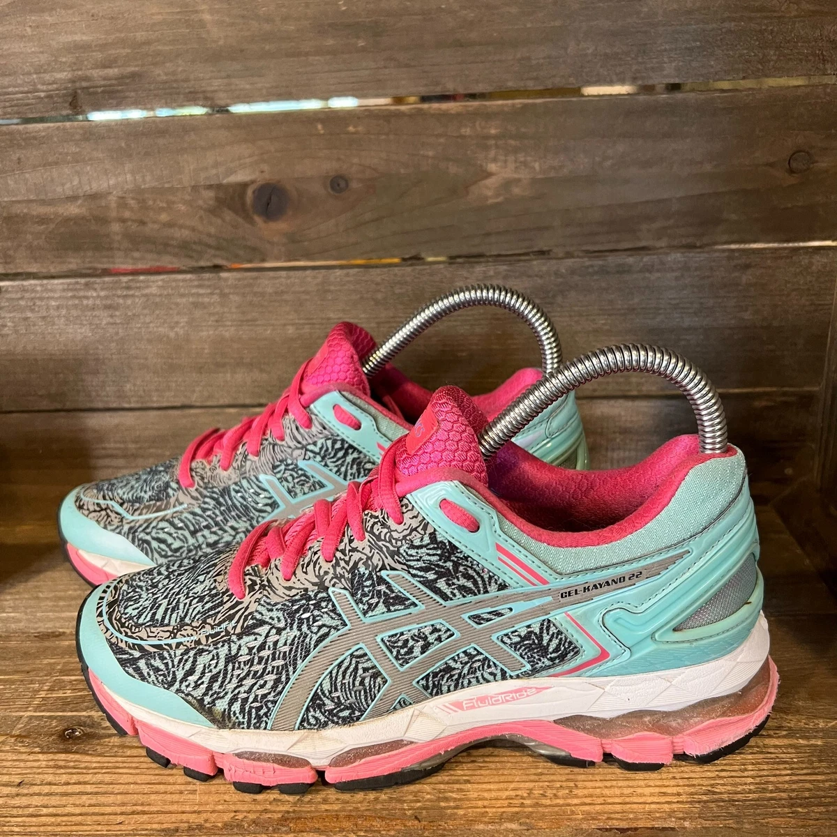 Asics gel kayano clearance 22 womens size 6
