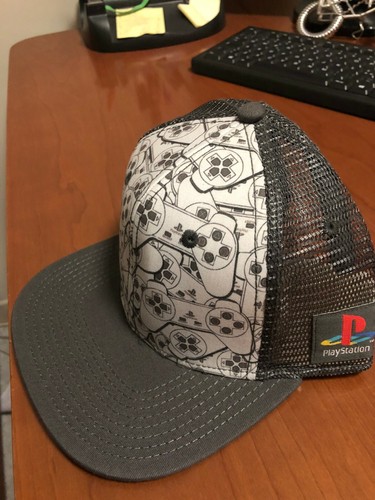 Cappellino PLAYSTATION con retina BIOWORLD | eBay