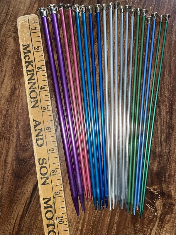 BOYE HERO BATES: 10-Pair Aluminum Sweater Knitting Needles Set - 10"Single Point