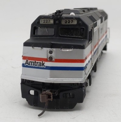 Bachmann 87025 A HO Scale AMTRAK F40PH PHIV Diesel – Trainz