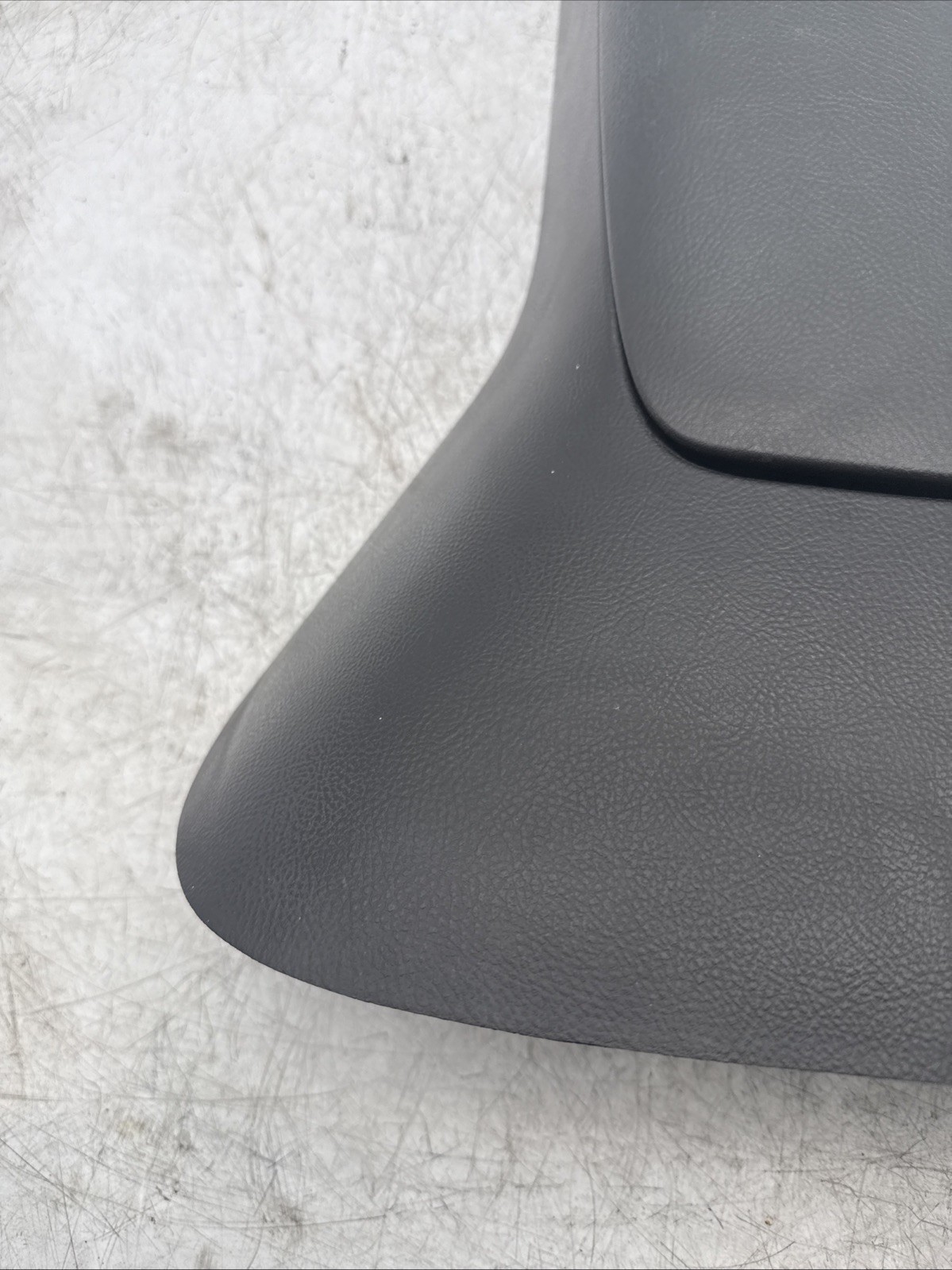 05-13 CHEVROLET CORVETTE C6 FRONT CENTER CONSOLE ARM REST LID ASSEMBLY BLACK OEM