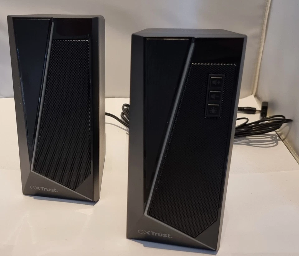 Trust Gaming GXT 609 Zoxa RGB Lautsprecherset - Schwarz -geprüft und unbenutzt-