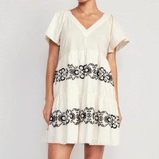 Old Navy Embroidered Flutter-Sleeve Swing Dress small cotton blend white black