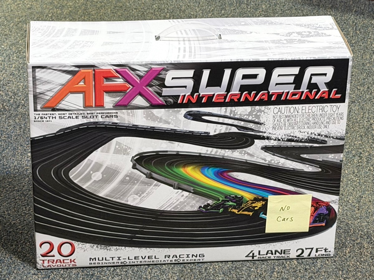 NO CARS AFX Super International 4-Lane HO Slot Car Race Set 27