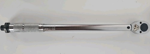 Pittsburgh 00239 Click-Type 1/2" Reversible Torque Wrench - Picture 3 of 11