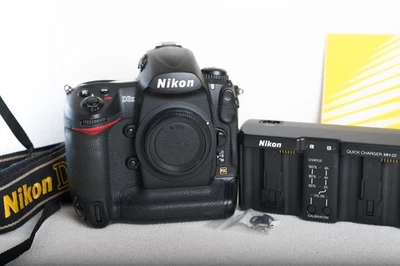 Unique Nikon D3X with very low shuttercount: 20.369 in great condition - Bild 1 von 4