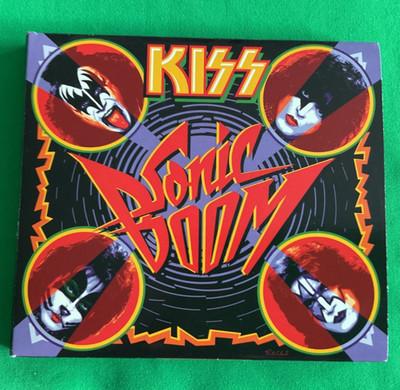 KISS - Sonic Boom - Deluxe Edition 2 CD + DVD + Booklet