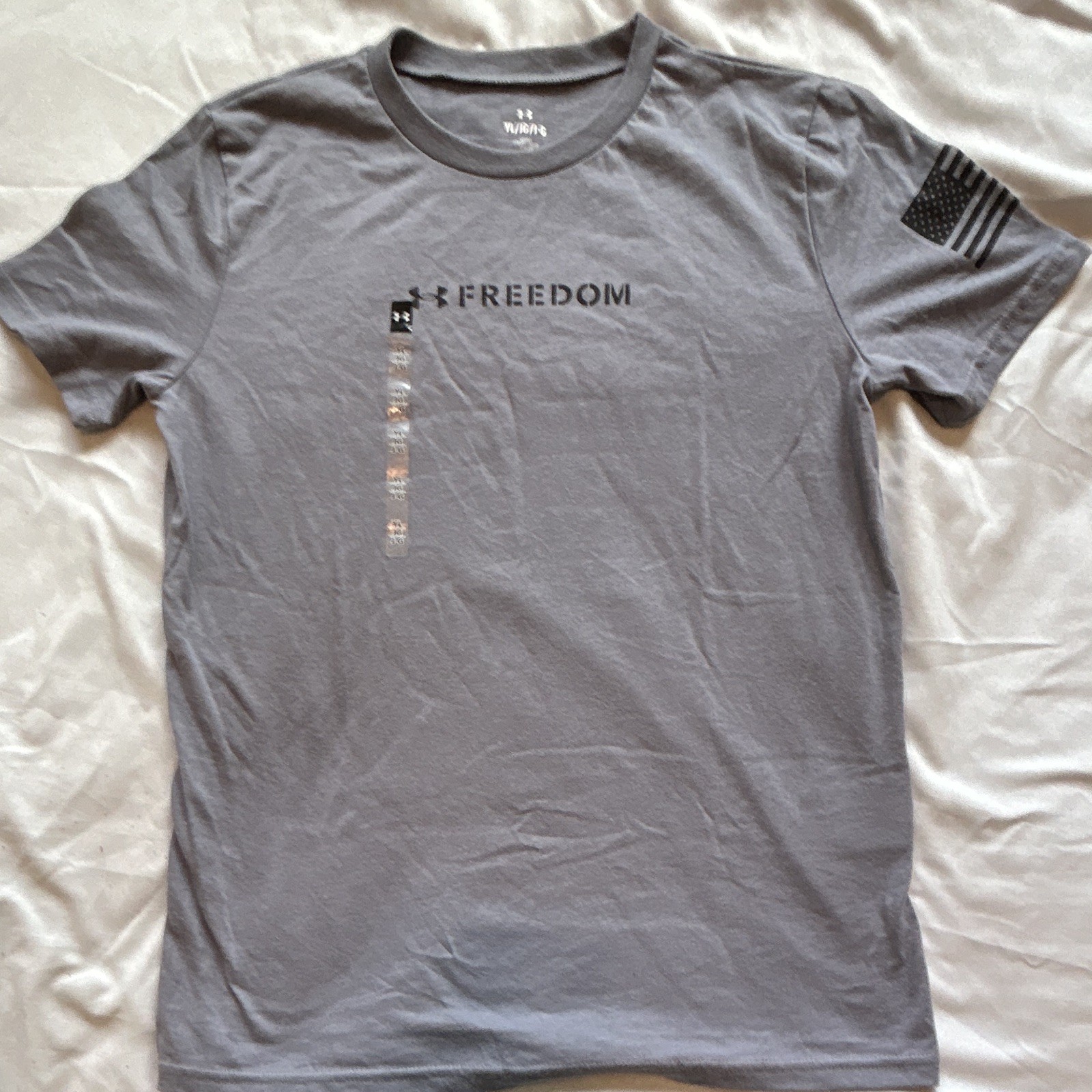 Under Armour Boys Gray Loose Fit Short Sleeve Crew Neck Graphic T-Shirt YL
