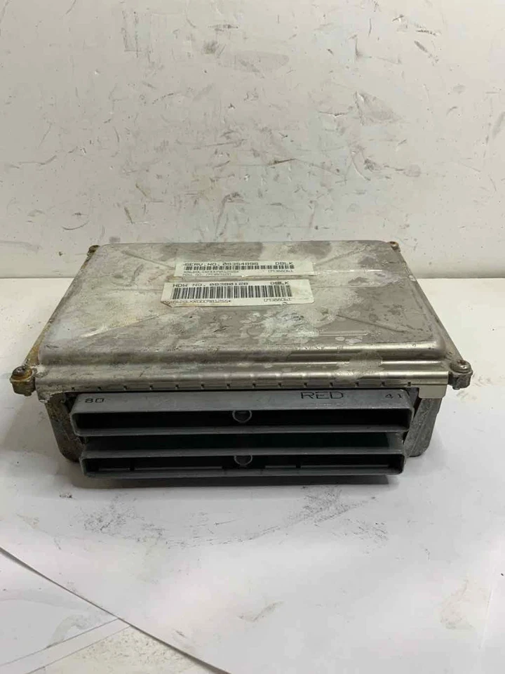 Chevrolet Suburban 2500 2000 motor/motor caja cerebral 09354896 LH parte delantera undr batería Foto 3 de 4