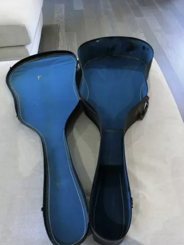 Vintage 1960s Gibson Acoustic Chipboard Guitar Case Blue Lined