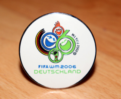 2006 FIFA World Cup Germany Old Collectible Promo mini Pin / Badge