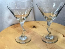 Vintage Set Of 2 Libbey Clear Crystal Martini Cocktail Glasses Twisted Z Stem PO
