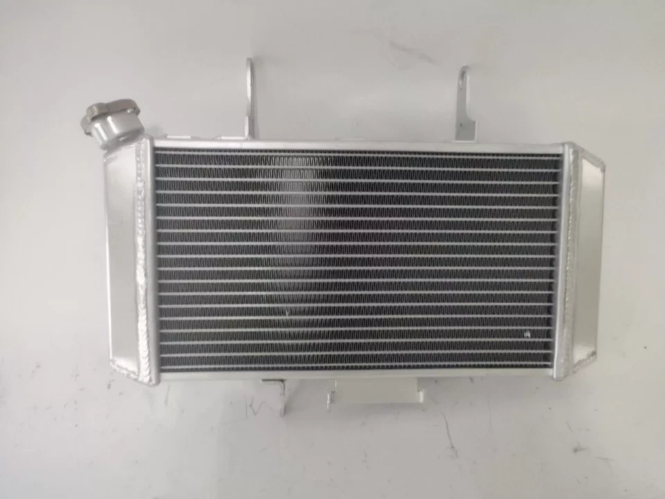Radiator For 2004-2011 Suzuki Vstrom 650 DL650 All Aluminum - Image 3 of 4