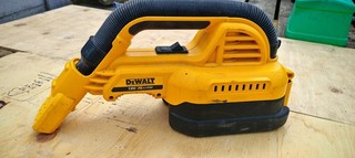 Dewalt DCV517N 18V XR Hand Nass /Trockensauger 1 9 l (nur Gehäuse)