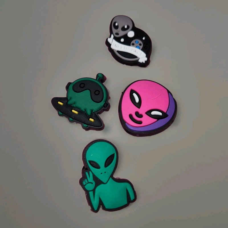 Lot Of 4 SPACE ALIEN,  Spaceship, Area 51, Collectors, Croc Charm  Fun New (#13)