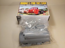 Lindberg Dodge L-700 Tilt Cab + Tanker Trailer