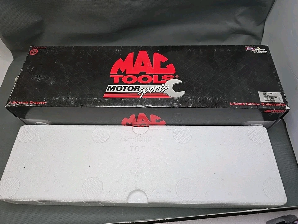 MAC TOOLS Collectors Club Mike Dunn 1999 Top fuel Dragster P249923278 - Image 2 of 3