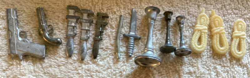 Clue game replacement pieces lot of 12