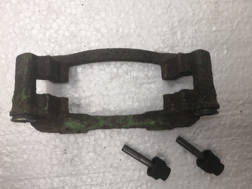 443615125E VW Golf Passat 35i Audi Bremssattelhalter  256 X 13mm Scheibe