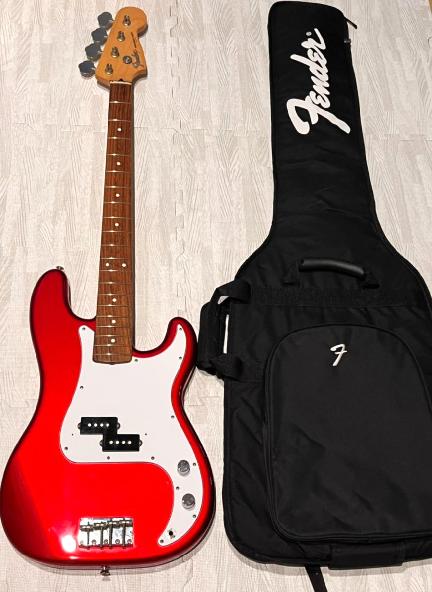 Fender Japan precision bass CAR | pick.com.mx