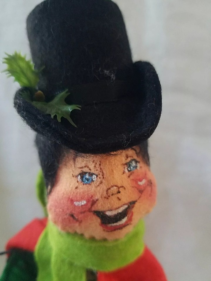 Lot Of 4 Annalee Mobilitee Doll Christmas Carolers Vintage 1974 1990