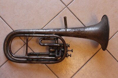 seltenes altes Horn / Kolbenhorn / belgische Militärtrompete zum restaurieren