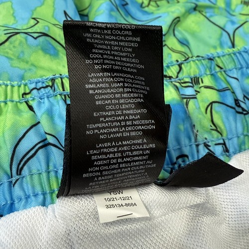 Body Glove Boys Size MEDIUM 10/12 Swim Shorts Trunks 50+ UPF Lined Sharks NWT - Picture 12 of 12