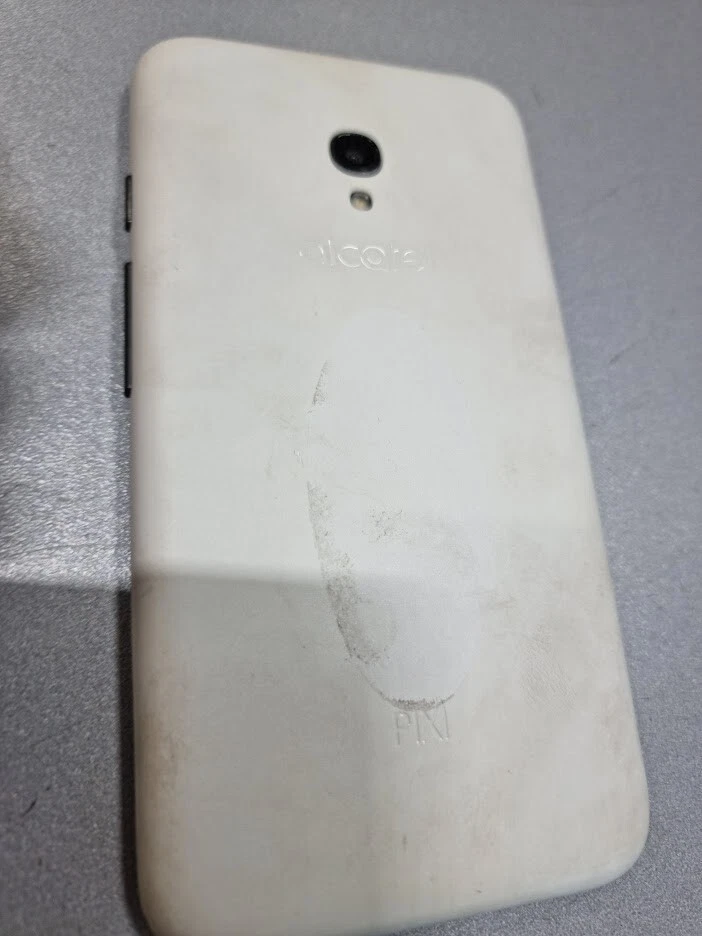 Smartphone Alcatel Pixi 4 5045D 1GB/8GB Sin Batería No Funciona Para Piezas - Imagen 4 de 4