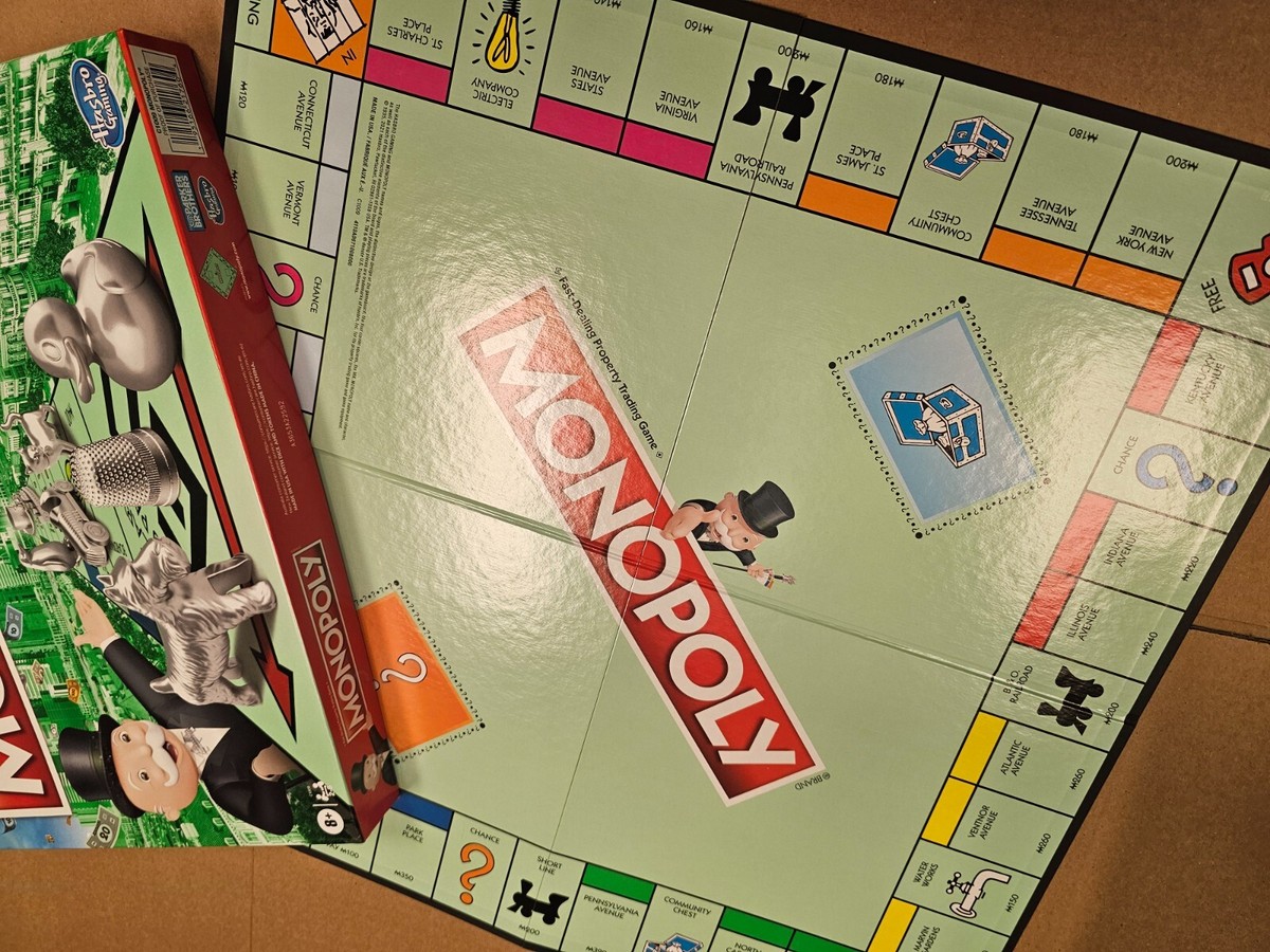 Monopoly Board Game Hasbro Pre-Owned Missing 2 Tokens/Pieces for