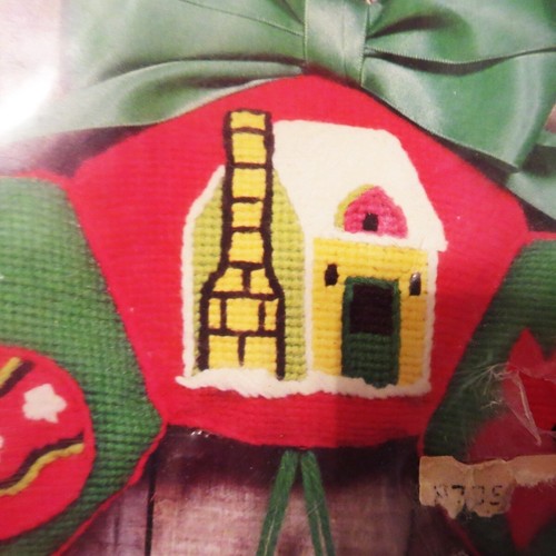 Vintage 1977 Paragon Needle Craft Kit HOLIDAY TREASURES CHRISTMAS WREATH Sealed - Picture 6 of 18