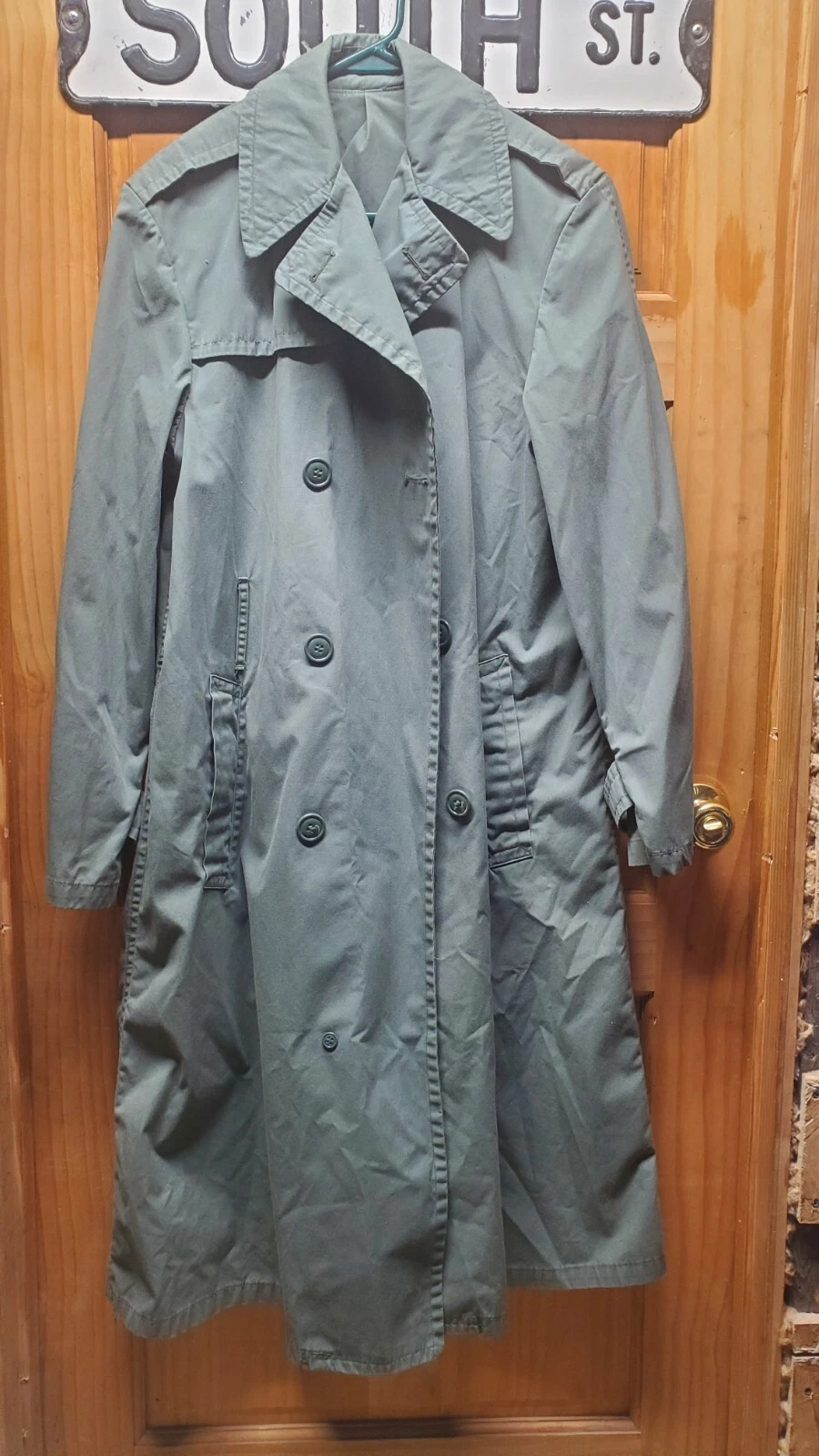 Mens Army Green Raincoat