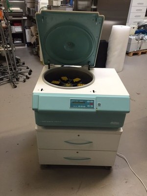 Hettich Rotanta 460 R Zentrifuge mit Kühlung Baujahr 2010 laboratory Labor