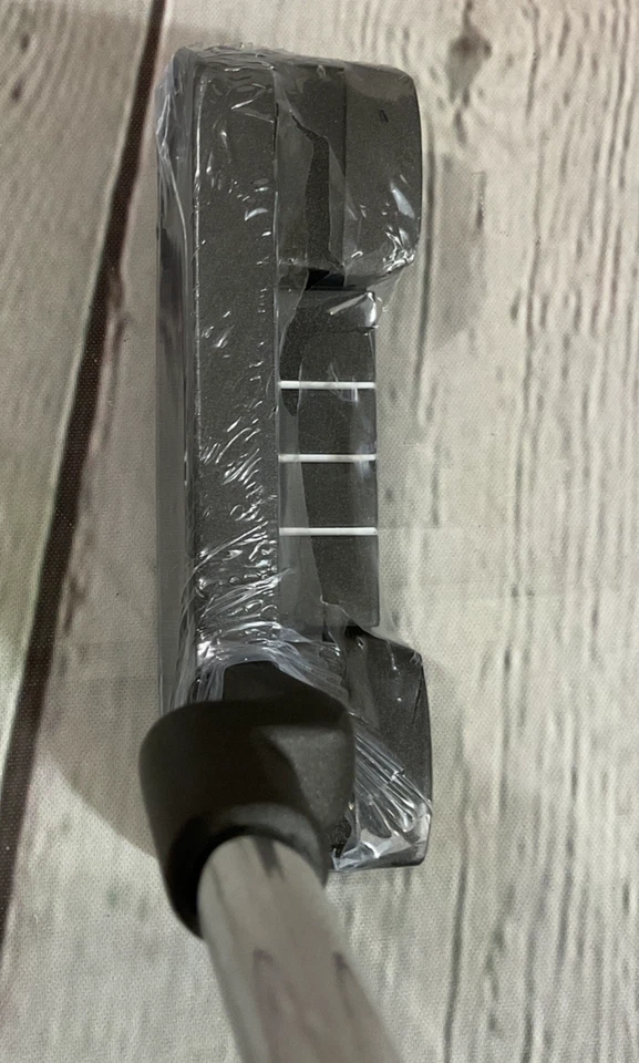 Wilson Golf Profile Men's Blade Style Putter - 34" Length Right Handed Brand New - Image 3 of 3