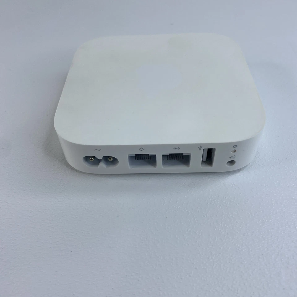 Apple AirPort Express A1392 2nd Generation Wireless Router - Image 4 of 4