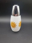 Vintage Retro Westinghouse Gemco shaker Milk Glass Yellow Flower