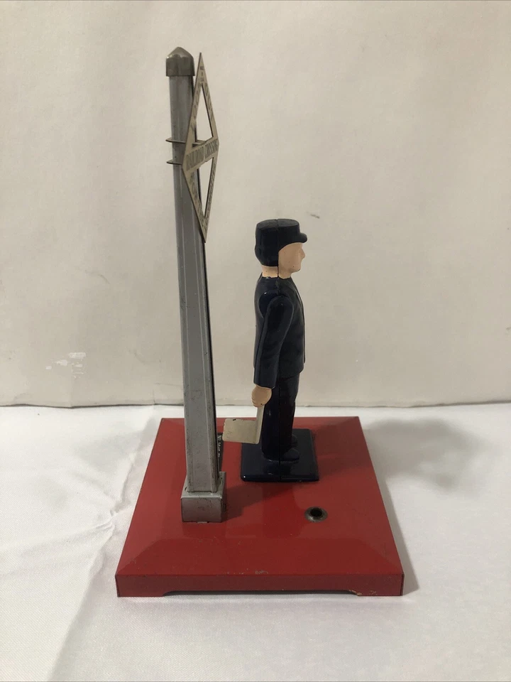 LIONEL NO. 1045 FLAGMAN SET Made In USA - Image 4 of 4