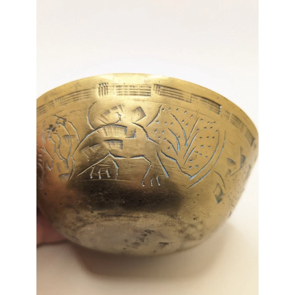 Vintage Asian Brass Antique Bowl Gold Etched Winter Scene Outdoors Signed Handma - Image 3 of 4