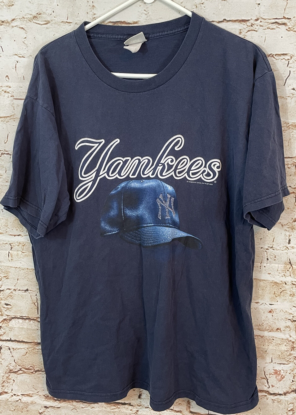 Vintage Lee Sport Yankees Shirt mens large Blue Crew Neck T-Shirt 2003 hat cap