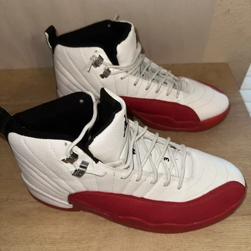 尺码 11 - Jordan 12 Retro 2023 Mid Cherry - 第 5 张/共 6 张