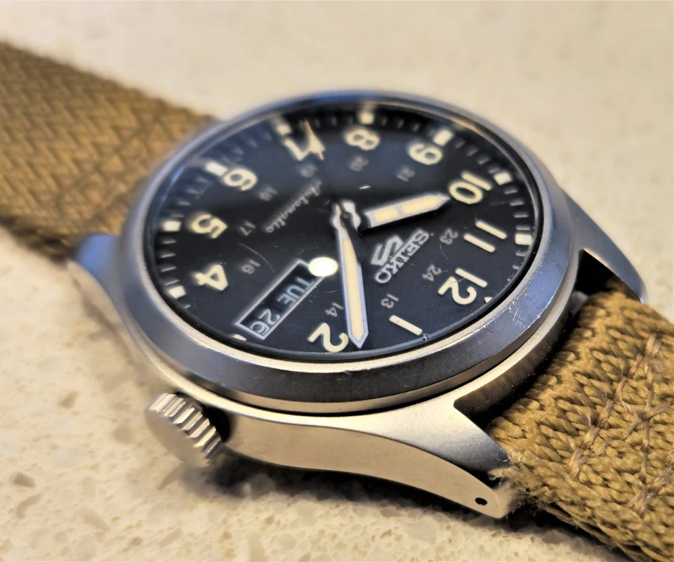 SEIKO 5 SRPG35  - SPORT - FIELD WATCH - EXCELLENT CONDITION - NO RESERVE - image 3 of 4