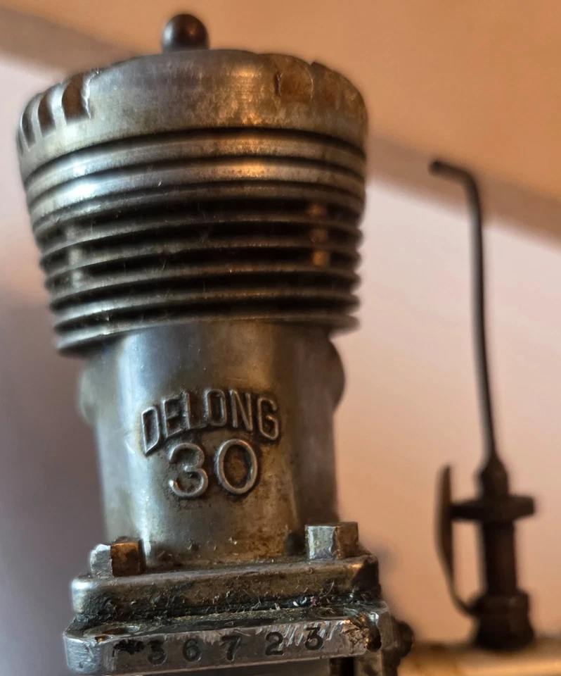 Vintage 1946 Madewell 49 & Delong 30 Engines Lot - Image 4 of 4