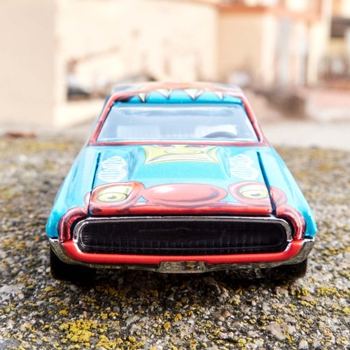 Coche de arte pop Hot Wheels x Kenny Scharf personalizado T-Bird 1:64 Mattel Creations - Imagen 19 de 23