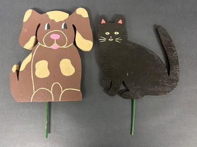 Custom wood yard decor Dog and Cat