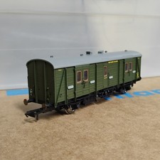 Hornby OO Scale R4301B SR MAUNSELL Passenger Brake Van C #721 LN!!!