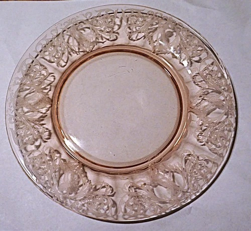 Rare Central Depression Glass Pink Dessert Plate Morgans Fairies 7.25”