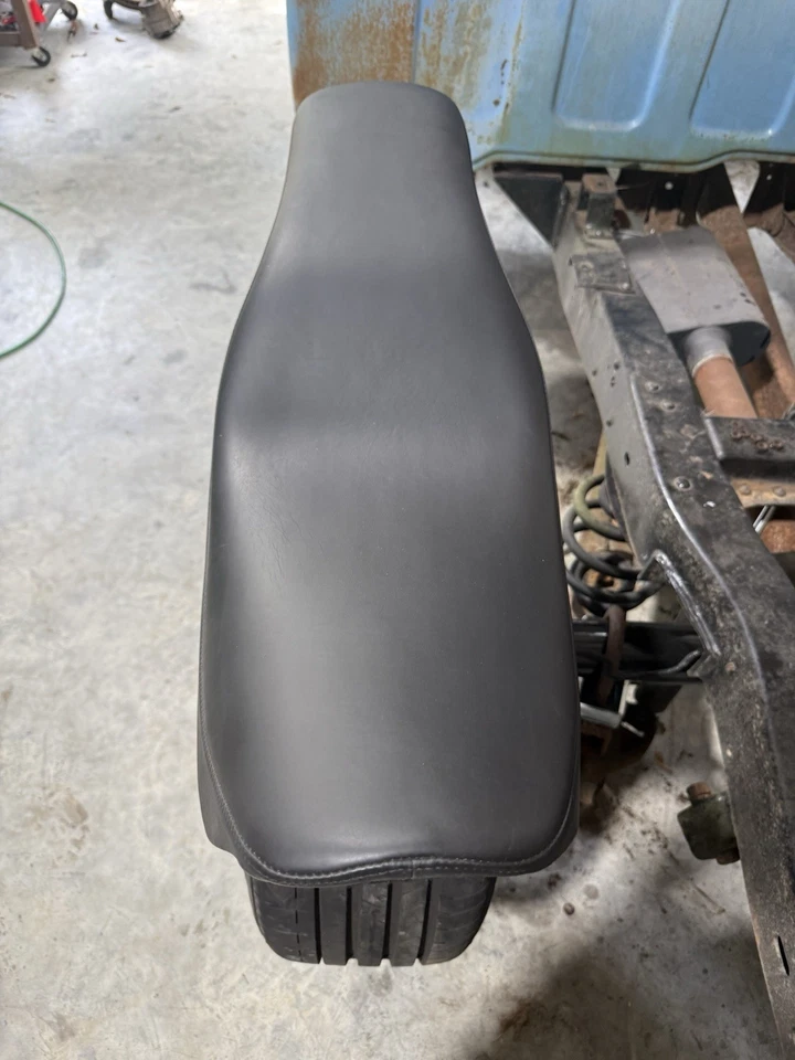 Asiento 2-up estilo cuchara lisa negra Drag Specialties para Harley 97-07 Touring Foto 4 de 4