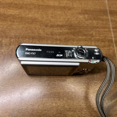 Panasonic Lumix DMC-FX7 Silver 5MP 2.5